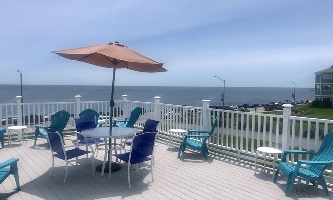 Narragansett Pier Hotel | Atlantic House