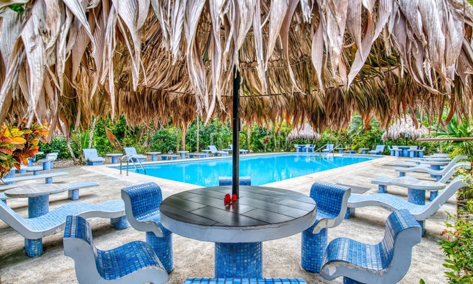 Cahuita Hotel | Atlantida Lodge