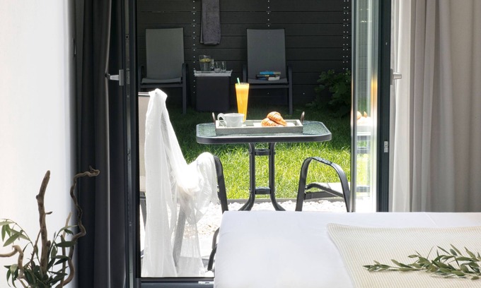 Skiathos Hotel | Atlas Hotel Skiathos