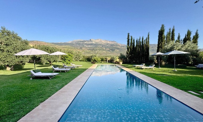 Foum Oudi Cama Y Desayuno | Atlas Retreat: Luxury B&B with Mountain Views