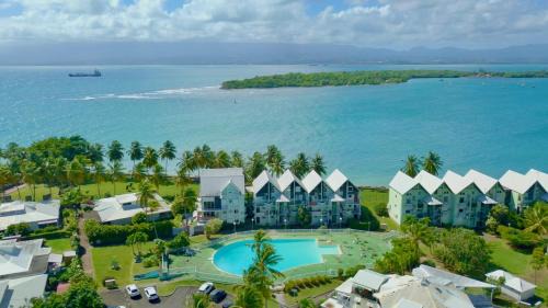 Bas du Fort Apartamento | Atoumo piscine citerne