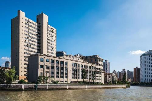 Jing'an Hotel | Atour Light Hotel Shanghai Jing'an Natural History Museum, Suzhou River Bank