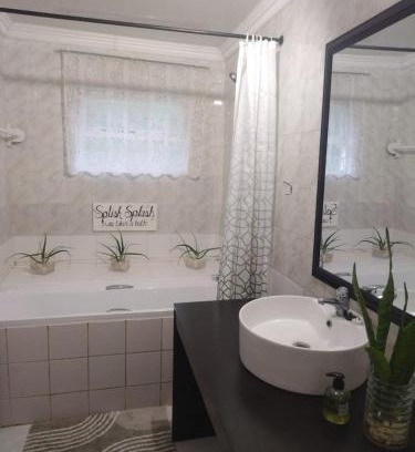 Umdoni Apartamento | AtPeace