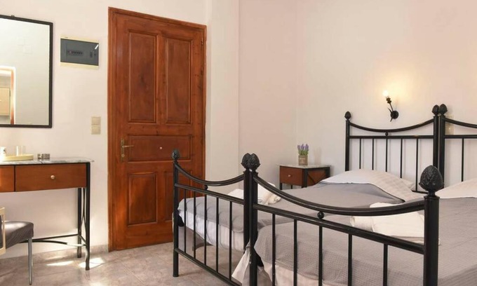 Posidonia Casa | Atropos Varvara