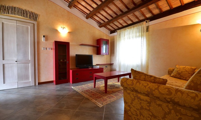 Vilanija Apartamento | Apartamento panorámico rojo con piscina, Umag - Residence Borgo San Nicolò