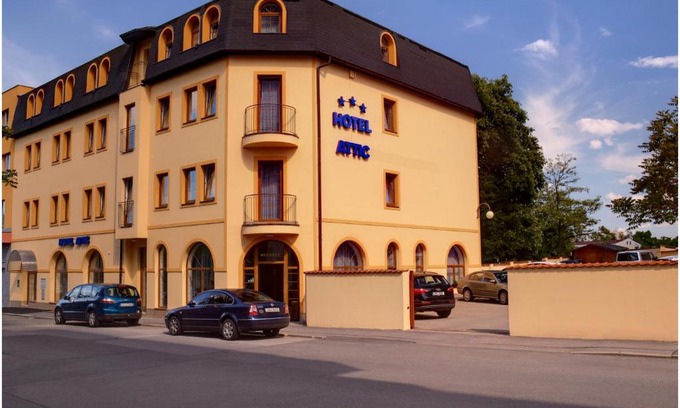 Prague 4 Hotel | Attic Hotel