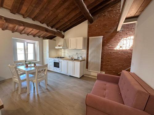 Pietrasanta Apartamento | Attic Room Serena