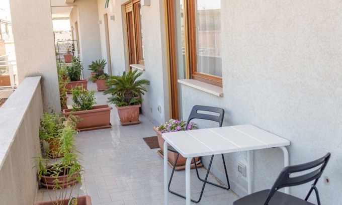 Ruggero Settimo Cama Y Desayuno | Attico 33 B&B