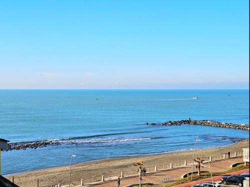 Quartiere XXXIII Lido di Ostia Ponente Apartamento | Attico Granelli di Sabbia