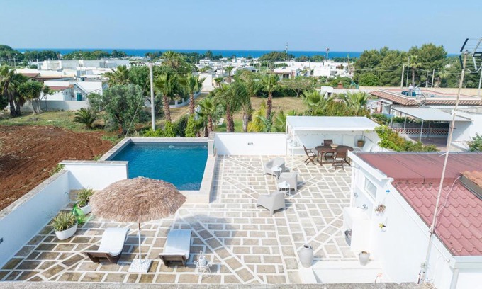 Marina di Mancaversa Apartamento | Attico Vinci con piscina