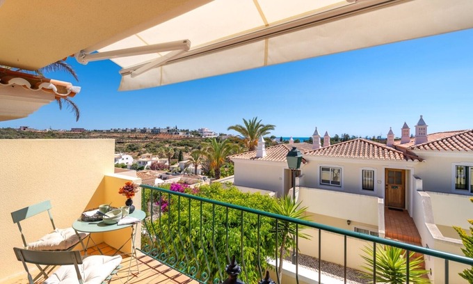 Ferragudo Casa | Attractive apartment near the beach and town centre, AC, fibre optic internet