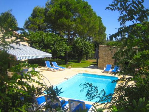 Cereste Casa | Attractive Holiday Home in C reste with Pool