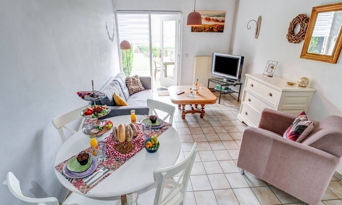 Ubachsberg Casa | Attractive Holiday Home in Voerendaal with Terrace