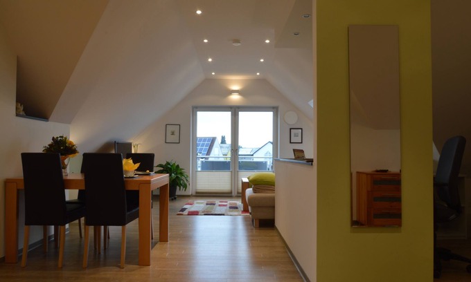 Memmelsdorf Apartamento | Atractivo estudio m. Balcón y propias bicicletas eléctricas en Memmelsdorf cerca de Bamberg