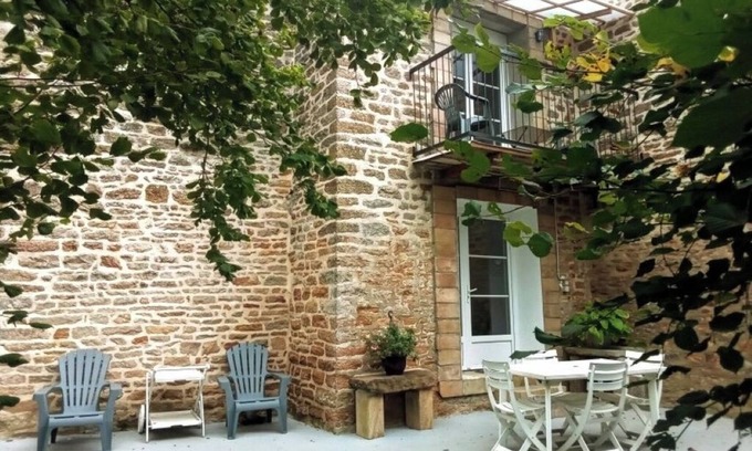 Prisse Casa | Atypical cottage by the stream - South Burgundy