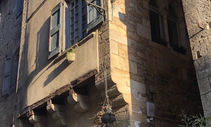 Caylus Casa | Atypical and charming Medieval house !