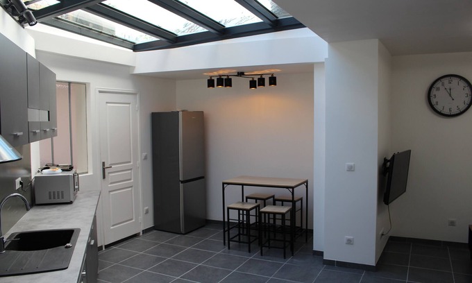 Roye Apartamento | Atypical apartment with veranda in city center