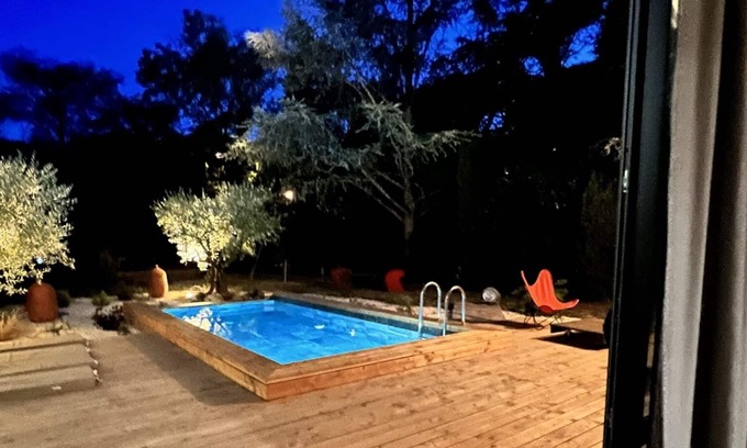 Cadereau Villa | Atypical furnished villa in nimes for 1 couple