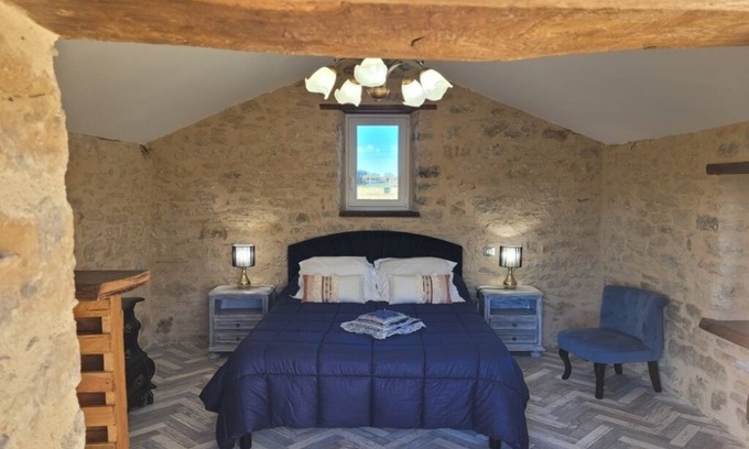 Figeac Cama Y Desayuno | Atypical room