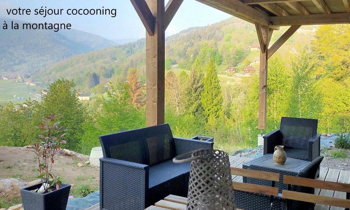 Muhlbach-sur-Munster Apartamento | Au chalet de JO avec accès à l'espace piscine et jacuzzi