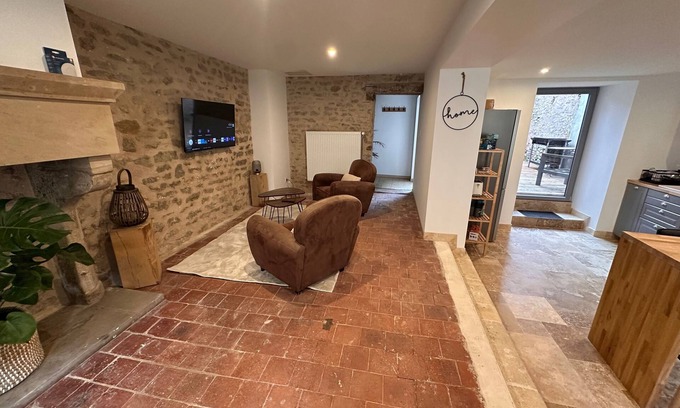 Langres Apartamento | Au Petit LANGRES: Downtown house