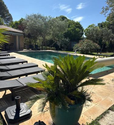 Draguignan Casa | Au Sabluline chambres d'hôtes gîtes