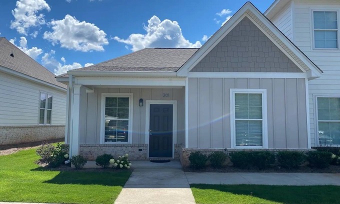 Auburn - Opelika Casa | Auburn Gameday Townhome