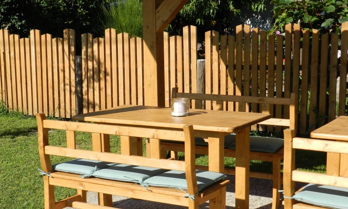 Laives Casa | Auelehof Apartment Matilde - Surrounded by greenery, surrounded by apple orchards.