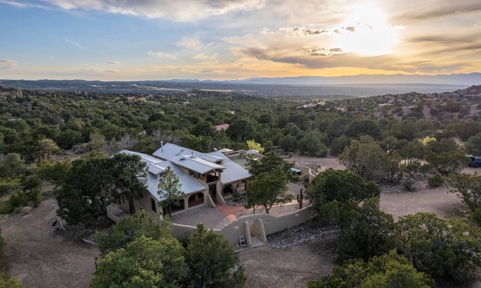 Santa Fe Villa | A completar