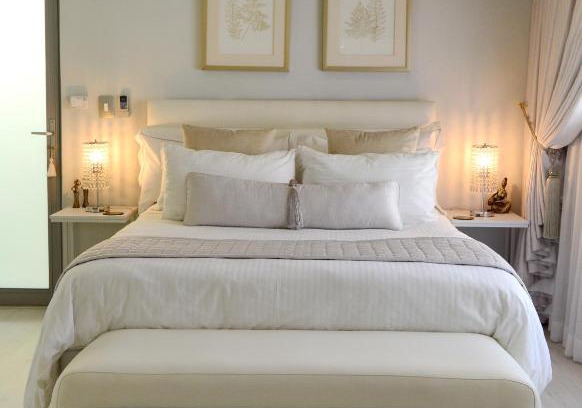 Eldoraigne Casa | Augusta Palms - White Room