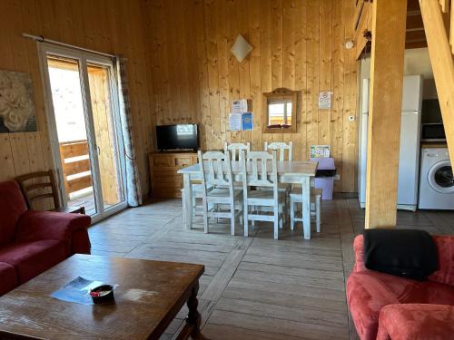 La Perriere Apartamento | Augustine Appartement T3 Mezzanine