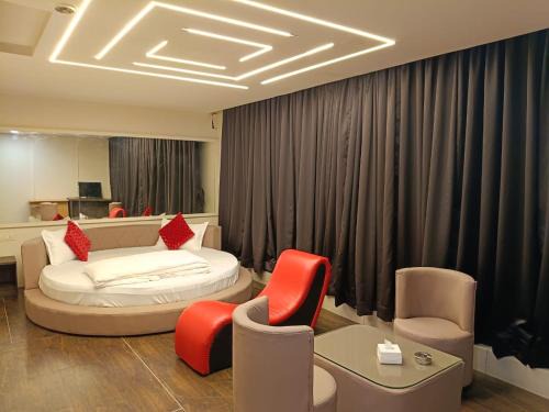 Aundh Hotel | Aundh Elite Stay