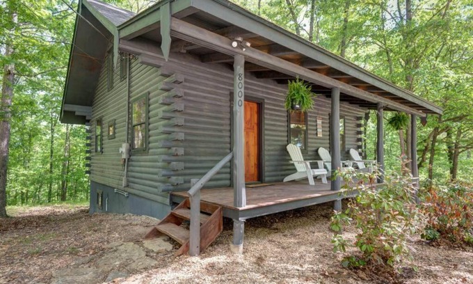 Lampe Casa | Aunt B's Cabin in the Woods @ The Overlook Cabins