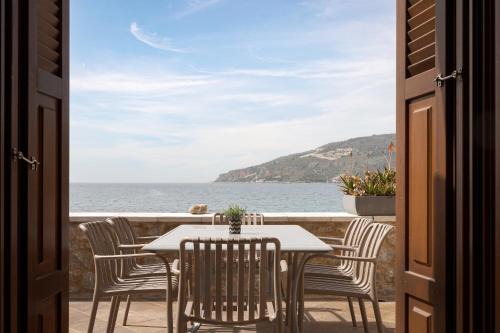 Neo Itilo Apartamento | Aura Seafront Villa