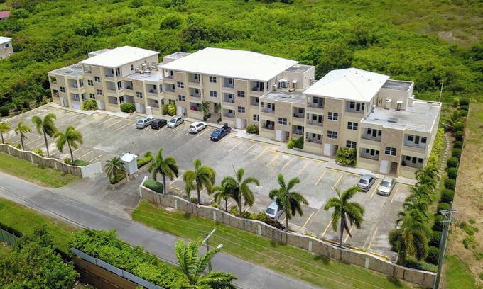 Dickenson Bay Apartamento | Aurela Residences