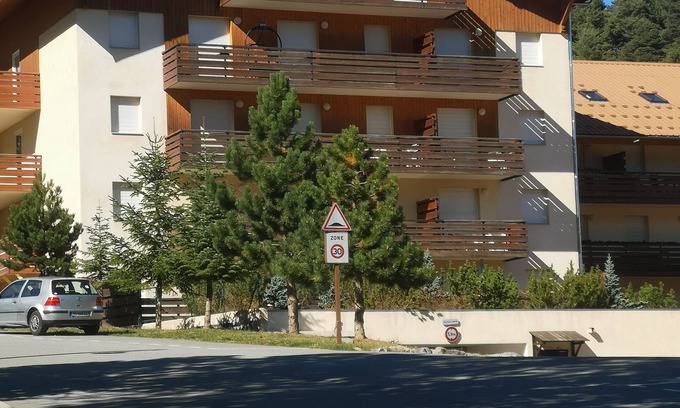 Saint-Etienne-de-Tinee Apartamento | Auron, furnished 2-room apartment + mountain corner, sleeps 6