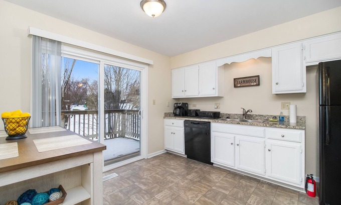 Aurora Casa | Aurora FHS Rental - Lehnertz