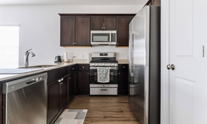 Del Valle Casa | Austin Getaway: Come, Stay, And Play! 4 Bedroom Home by RedAwning