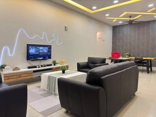 Taman Mount Austin Casa | Austin Home 10 mins to LS Yijia