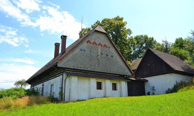 Kostalov Cabina | Autentická horská chalupa ze 17. století s vnitřním dvorem - Kundratice