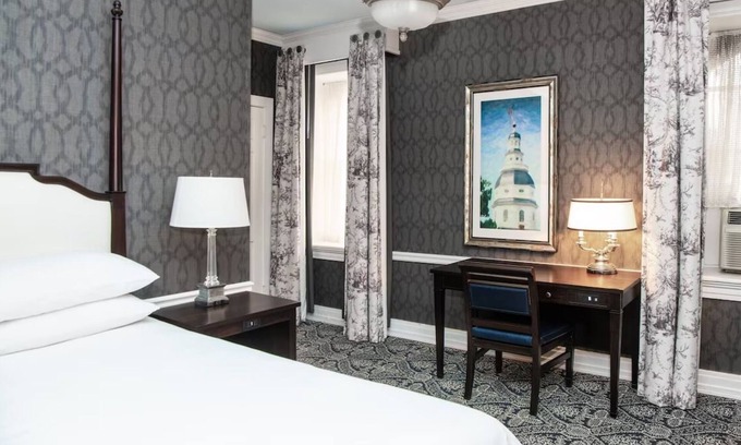 Historic District Hotel | Authentic 18th Century Hotel Near US Naval Academy - Walking Distance