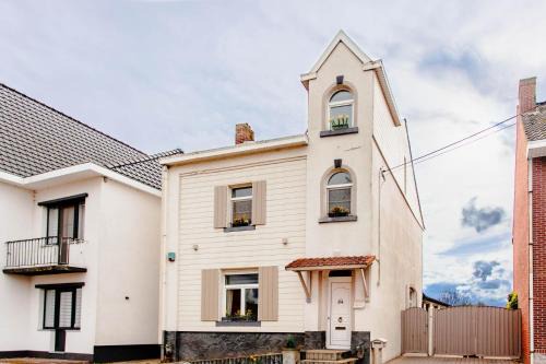 Bilzen Casa | Authentic house with playroom and infrared sauna