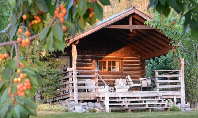 Polson Cabina | Auténtica Montana Log Studio cabina con vistas a Flathead Lake