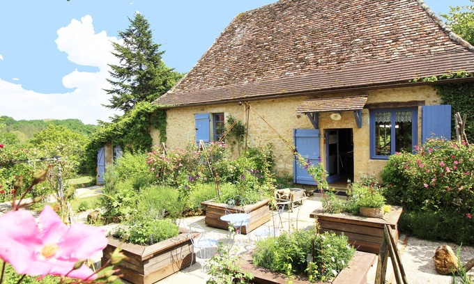 Lanquais Cabaña | Autentica casa rural de Perigord, encanto, tranquilidad y confort 4 *.