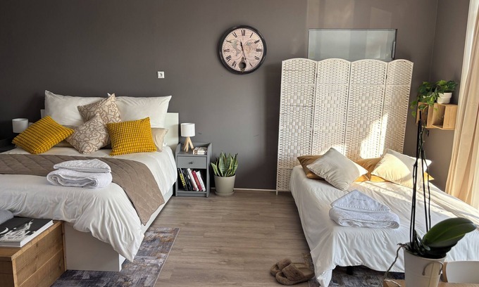 Lank-Latum Cabina | Authentic Travellers Suite