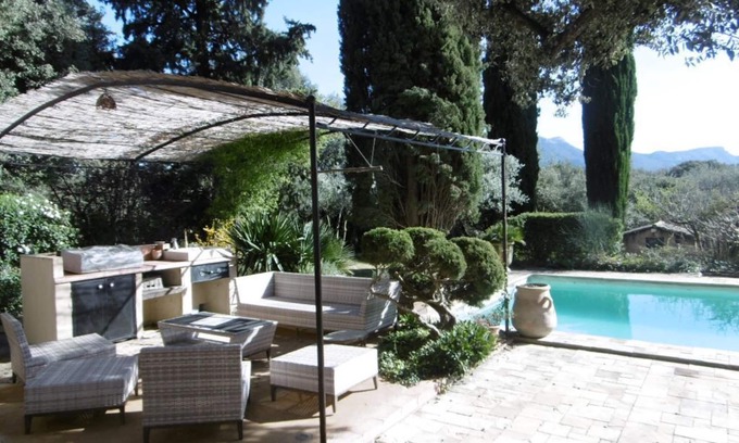 Pourrieres Villa | AUTENTICIDAD y el encanto de una casa de campo