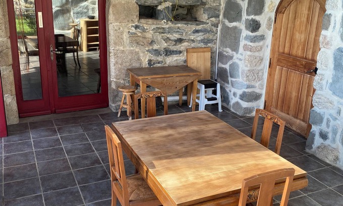 Usclades-et-Rieutord Casa | Authentique Maison du Plateau Ardéchois du 16eme Siècle Entièrement Restaurée