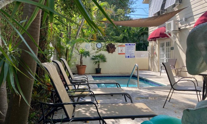The Meadows Casa | Authors Key West Guesthouse