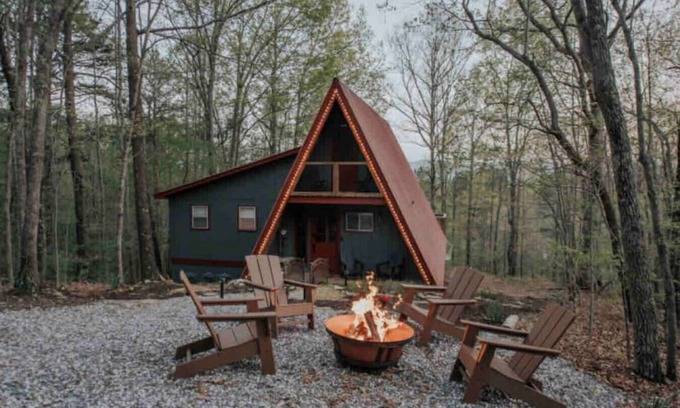 Blairsville Apartamento | Peaceful A-Frame Cabin Near Trails & Downtown