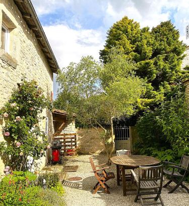 Aumagne Apartamento | Aux Agapanthes, Maison Gîte de charme Aumagne